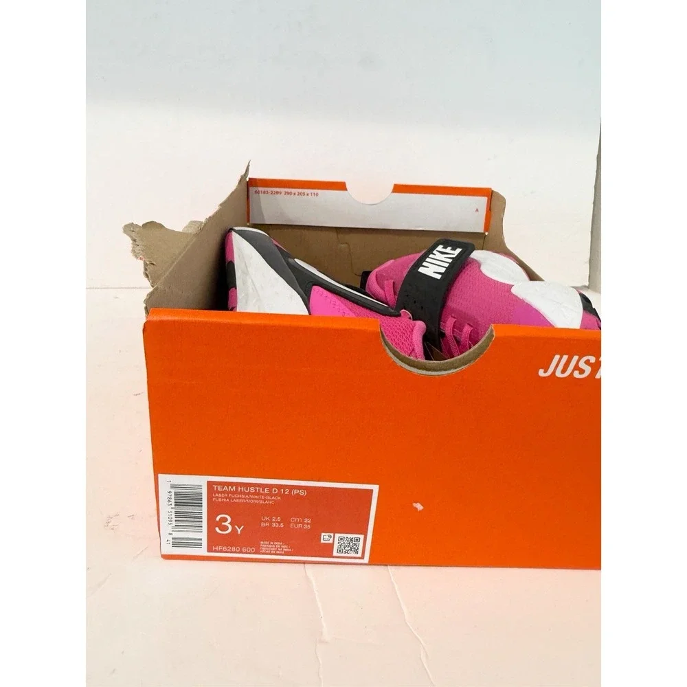 Nike Team Hustle Girls 3y Kids' Basketball Shoes NWT Slip On School Preppy